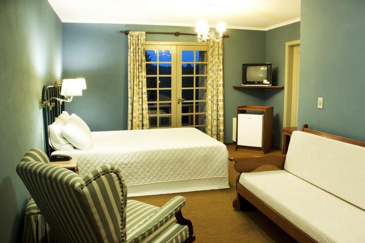 Pousada Casa Rosa カネラ エクステリア 写真