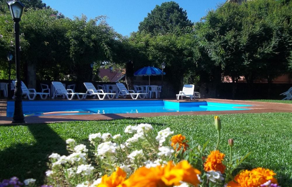 Pousada Casa Rosa カネラ エクステリア 写真
