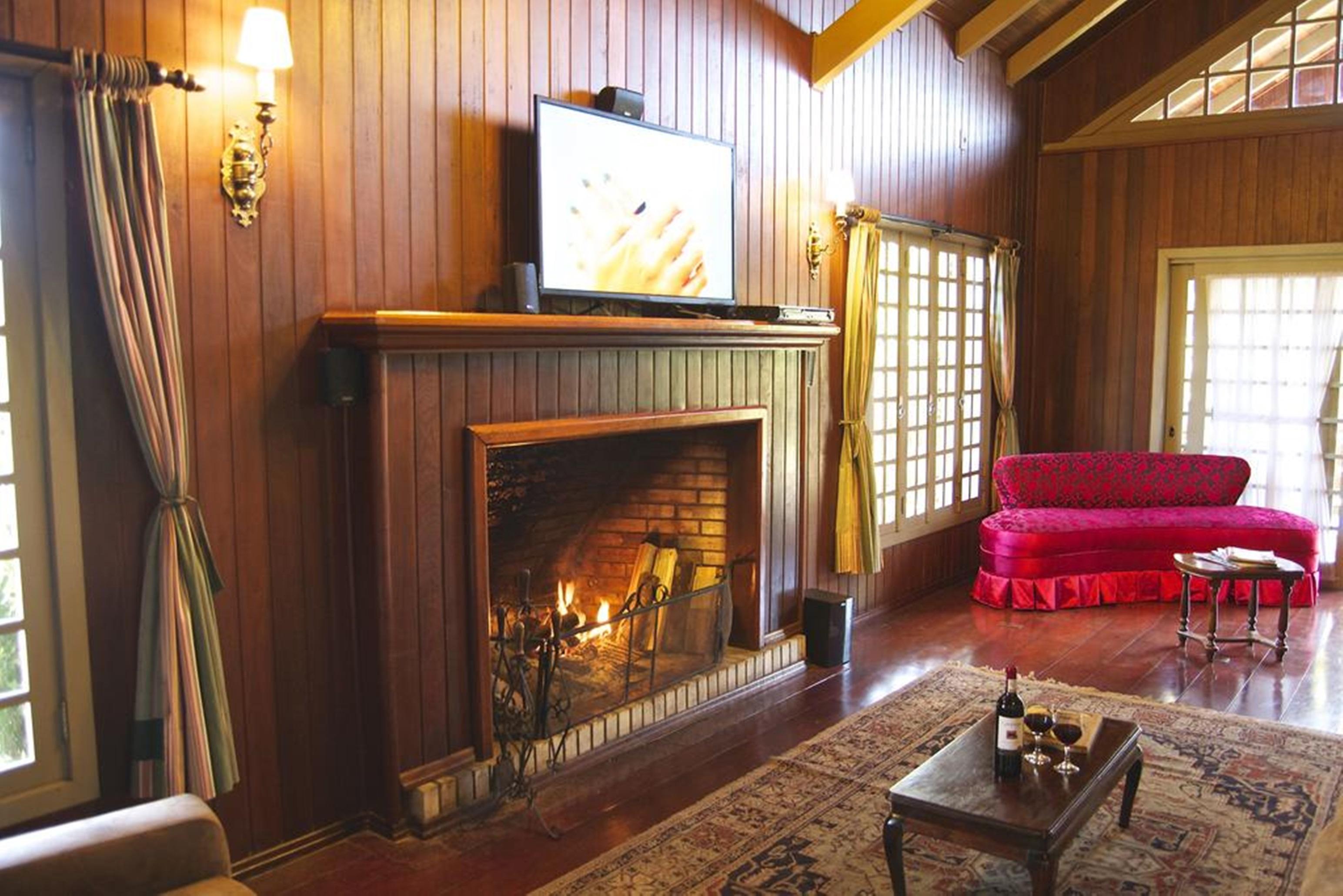Pousada Casa Rosa カネラ エクステリア 写真