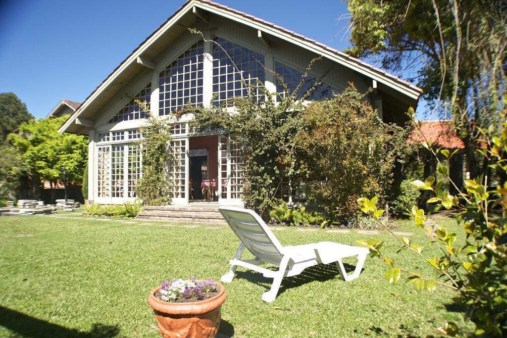 Pousada Casa Rosa カネラ エクステリア 写真