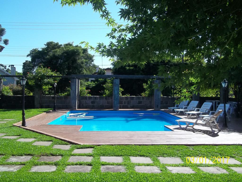 Pousada Casa Rosa カネラ エクステリア 写真